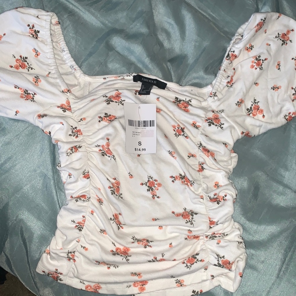 Forever 21 knit top ivory multi color